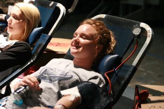 FMHS+students+donating+blood.